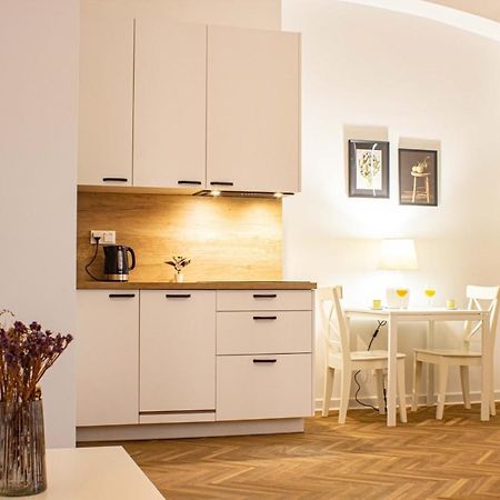 Mieszkanie W Sercu Warszawy Varsóvia Exterior foto